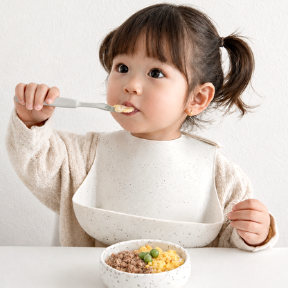 つぶつぶお食事シリコンエプロン